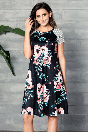 Black Backdrop Floral Print A-line Loose T-shirt Dress